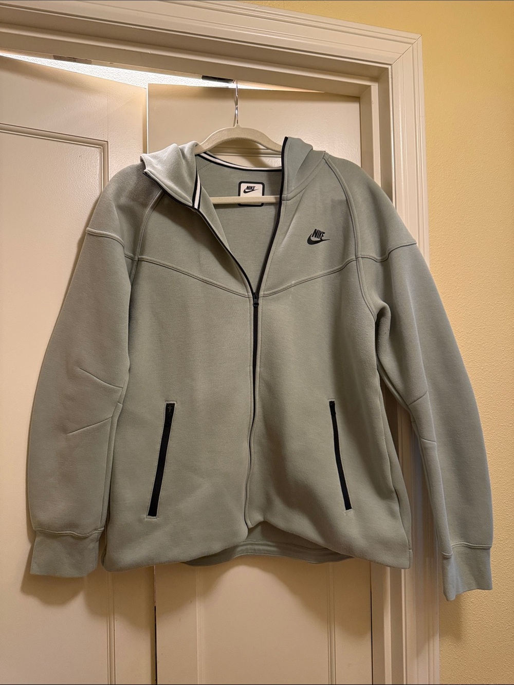 Nike Women’s Hooded Full-Zip Jacket in Sage Green with Black Accents